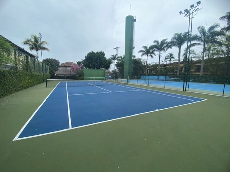 House in Juquehy. Great location 50m from the beach