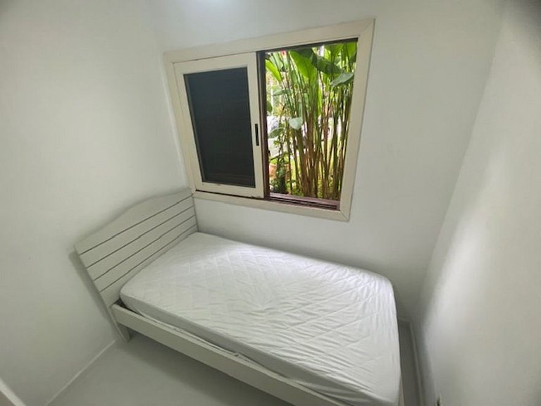 Casa em Juquehy. Ótima localização a 50 m da praia