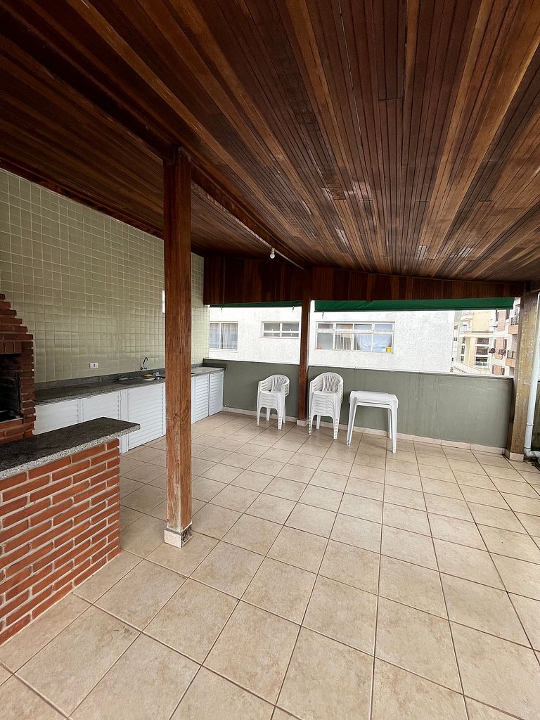 Comfortable Apartment 350 meters from the Beach in Guarujá