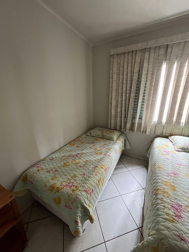 Comfortable Apartment 350m from the Beach in Guarujá