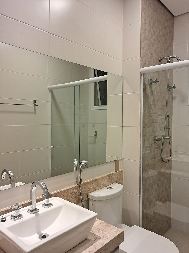 Studio near UMC and Mogi Shopping with parking