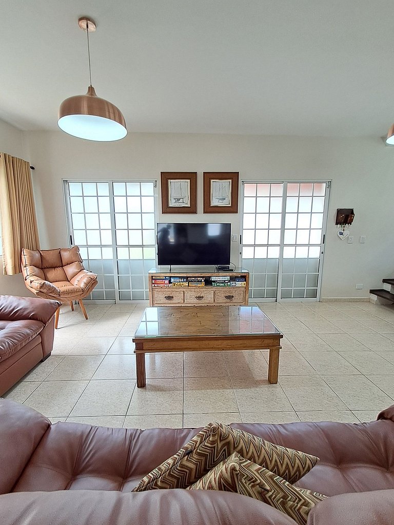 Spacious Townhouse in Morada da Praia